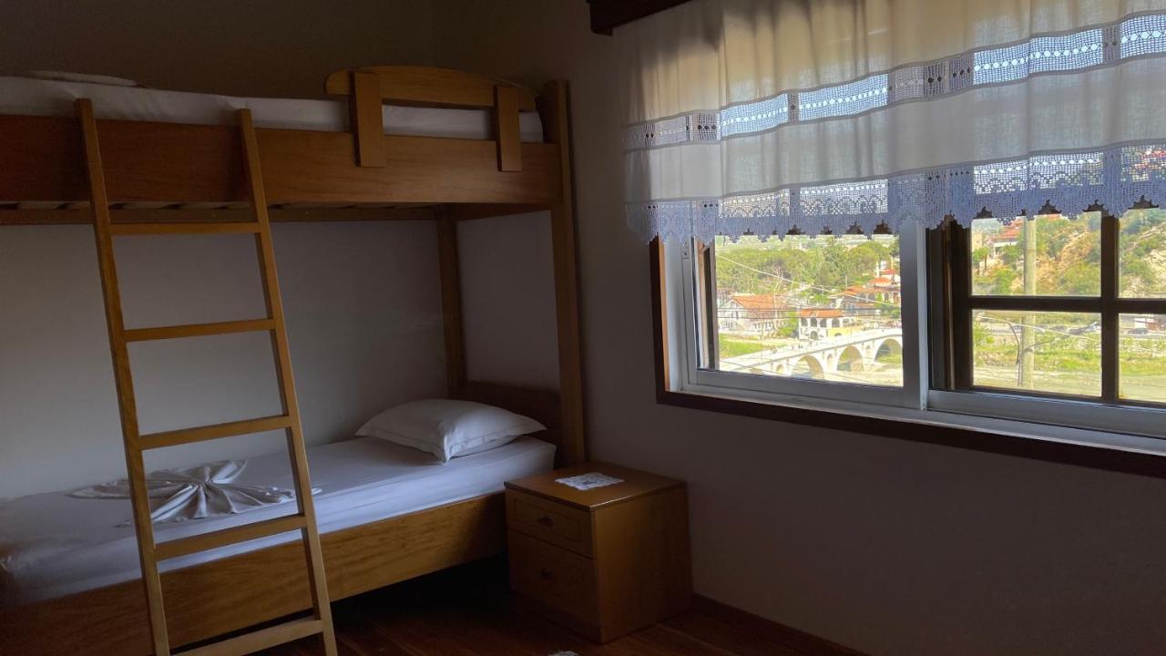 Ana Rest House Hostel Берат Экстерьер фото