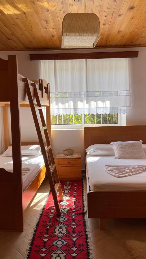 Ana Rest House Hostel Берат Экстерьер фото